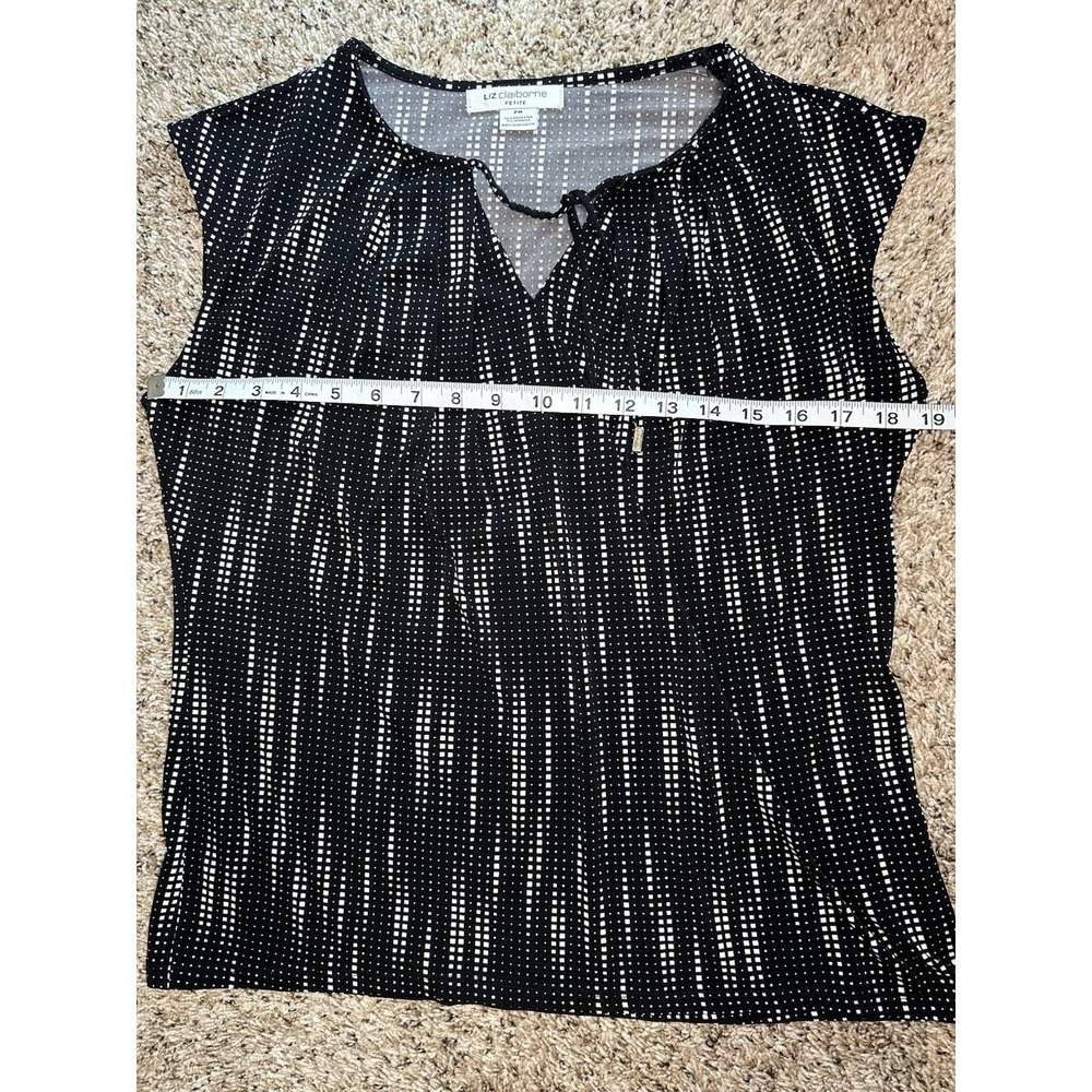 Liz Claiborne Petite PM Blouse‎ Black White Dot Print Keyhole Tie Neck Stretch - Picture 5 of 6